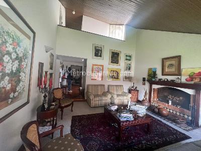 Casa de 5 alcobas en venta en Contador Country, Bogotá, 218 m² · foto 2 de 20