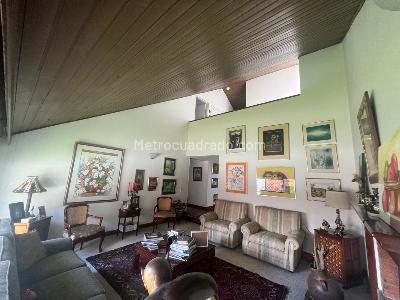 Casa de 5 alcobas en venta en Contador Country, Bogotá, 218 m² · foto 9 de 20
