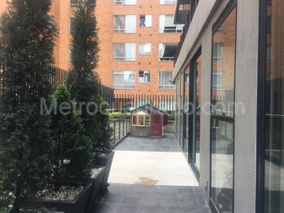 Apartamento de 3 alcobas en venta en Chico Virrey, Bogotá, 288 m² · foto 10 de 19