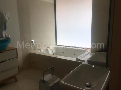 Apartamento de 3 alcobas en venta en Chico Virrey, Bogotá, 288 m² · foto 13 de 19
