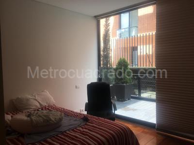 Apartamento de 3 alcobas en venta en Chico Virrey, Bogotá, 288 m² · foto 18 de 19