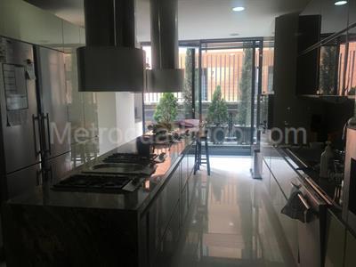 Apartamento de 3 alcobas en venta en Chico Virrey, Bogotá, 288 m² · foto 6 de 19