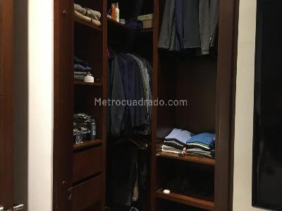 Apartamento de 2 alcobas en venta en Chico Virrey, Bogotá, 130 m² · foto 19 de 20
