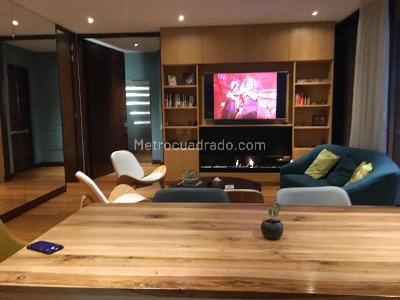Apartamento de 2 alcobas en venta en Chico Virrey, Bogotá, 130 m² · foto 8 de 20