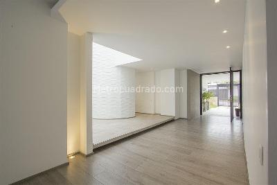Casa de 4 alcobas en arriendo en Santa, Bogotá, 600 m² · foto 13 de 19