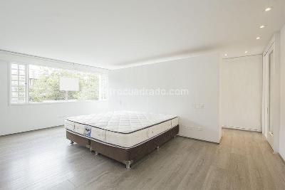 Casa de 4 alcobas en arriendo en Santa, Bogotá, 600 m² · foto 4 de 19