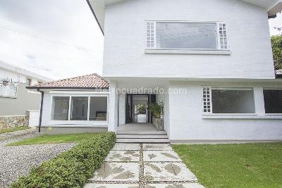Casa de 4 alcobas en arriendo en Santa, Bogotá, 600 m² · foto 5 de 19