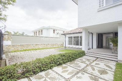 Casa de 4 alcobas en arriendo en Santa, Bogotá, 600 m² · foto 6 de 19