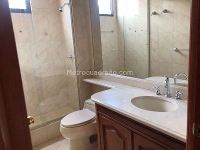Apartamento en venta en Chico Navarra, Bogotá · foto 14 de 19