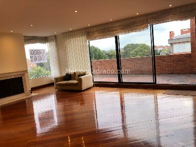 Apartamento en venta en Chico Navarra, Bogotá · foto 2 de 19