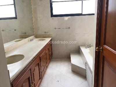 Apartamento en venta en Chico Navarra, Bogotá · foto 10 de 19
