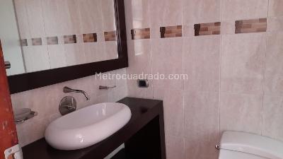 Apartamento de 3 alcobas en venta en Santa Ana Oriental, Bogotá, 195 m² · foto 2 de 8