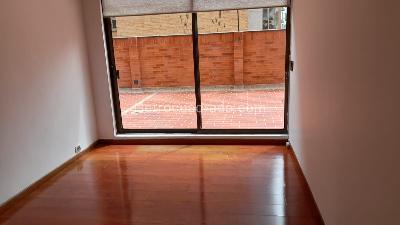 Apartamento de 3 alcobas en venta en Santa Ana Oriental, Bogotá, 195 m² · foto 4 de 8