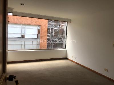 Apartamento de 3 alcobas en venta en Chico, Bogotá, 250 m² · foto 15 de 18
