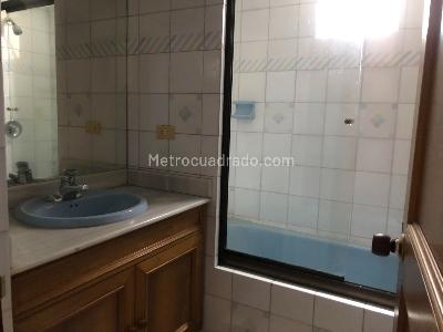 Apartamento de 3 alcobas en venta en Chico, Bogotá, 250 m² · foto 18 de 18