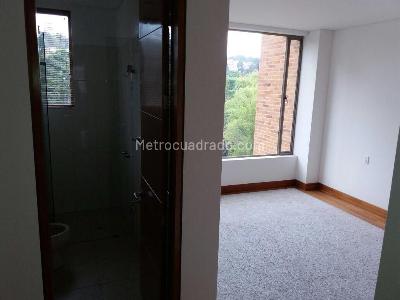 Apartamento de 3 alcobas en arriendo en Colina Atenas, Bogotá, 270 m² · foto 11 de 20