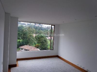 Apartamento de 3 alcobas en arriendo en Colina Atenas, Bogotá, 270 m² · foto 12 de 20
