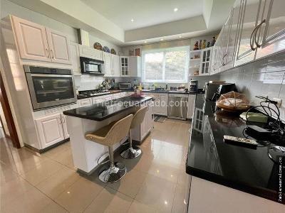 Casa de 3 alcobas en venta en Santa Ana De Chia, Chía, 462 m² · foto 8 de 20