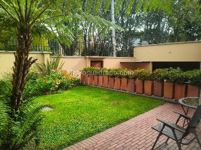 Casa de 4 alcobas en venta en Santa Ana Oriental Usaquen, Bogotá, 400 m² · foto 2 de 20