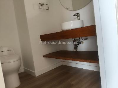 Apartamento de 4 alcobas en venta en Bellavista Rosales, Bogotá, 332 m² · foto 17 de 19