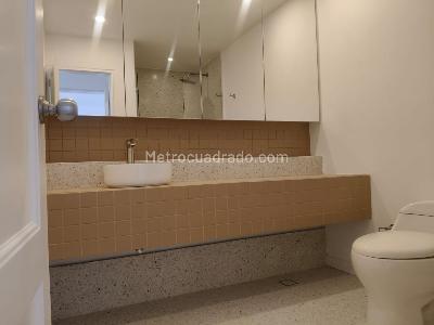 Apartamento de 4 alcobas en venta en Bellavista Rosales, Bogotá, 332 m² · foto 12 de 19