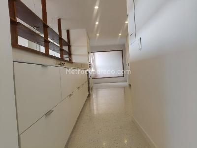 Apartamento de 4 alcobas en venta en Bellavista Rosales, Bogotá, 332 m² · foto 5 de 19