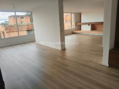 Apartamento de 4 alcobas en venta en Bellavista Rosales, Bogotá, 332 m² · foto 2 de 19