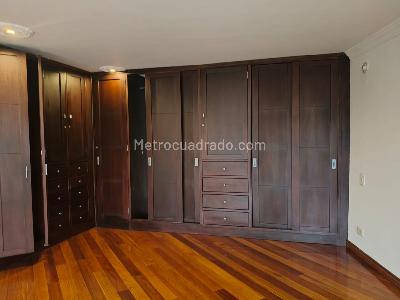 Apartamento de 2 alcobas en venta en El Refugio, Bogotá, 178 m² · foto 15 de 20