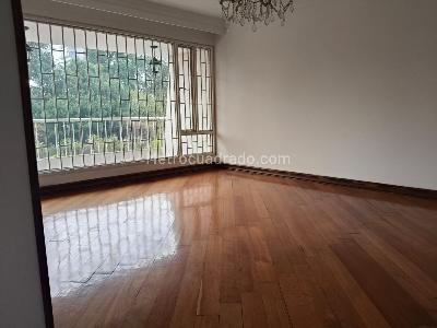 Apartamento de 2 alcobas en venta en El Refugio, Bogotá, 178 m² · foto 20 de 20