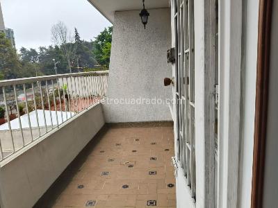 Apartamento de 2 alcobas en venta en El Refugio, Bogotá, 178 m² · foto 6 de 20
