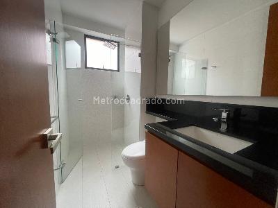 Apartamento de 2 alcobas en venta en Chico Virrey, Bogotá, 104 m² · foto 18 de 20