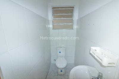Casa de 5 alcobas en venta en Popular Modelo, Bogotá, 235 m² · foto 6 de 20