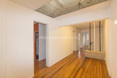 Casa de 5 alcobas en venta en Popular Modelo, Bogotá, 235 m² · foto 15 de 20