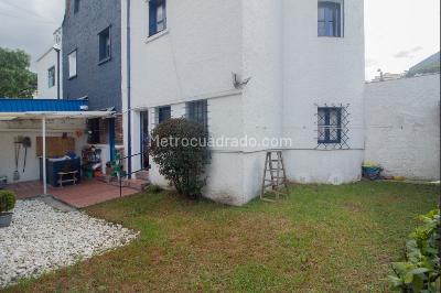 Casa de 5 alcobas en venta en Mariscal Sucre, Bogotá, 351 m² · foto 9 de 20