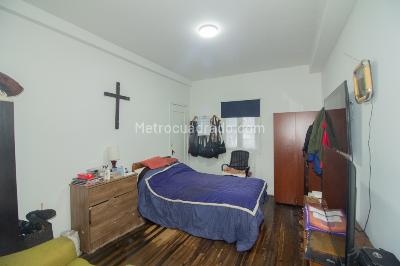 Casa de 5 alcobas en venta en Mariscal Sucre, Bogotá, 351 m² · foto 14 de 20