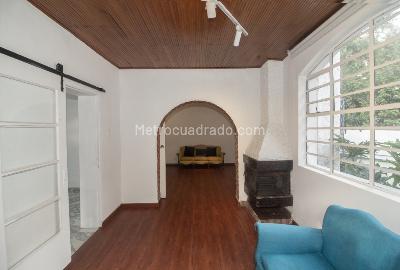 Casa de 5 alcobas en venta en Mariscal Sucre, Bogotá, 246 m² · foto 5 de 20
