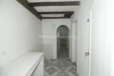 Casa de 5 alcobas en venta en Mariscal Sucre, Bogotá, 246 m² · foto 9 de 20