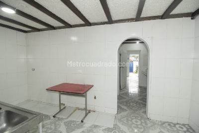 Casa de 5 alcobas en venta en Mariscal Sucre, Bogotá, 246 m² · foto 12 de 20