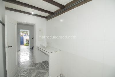 Casa de 5 alcobas en venta en Mariscal Sucre, Bogotá, 246 m² · foto 13 de 20