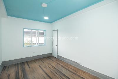 Casa de 5 alcobas en venta en Mariscal Sucre, Bogotá, 246 m² · foto 17 de 20