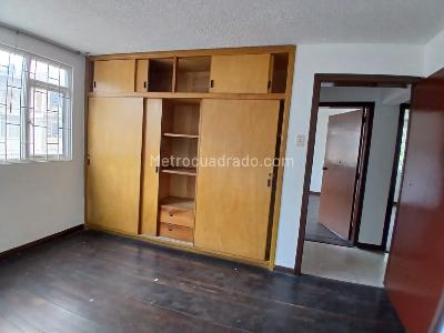 Casa de 5 alcobas en venta en La Europa, Bogotá, 663 m² · foto 4 de 13