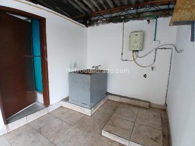 Casa de 5 alcobas en venta en La Europa, Bogotá, 663 m² · foto 11 de 13