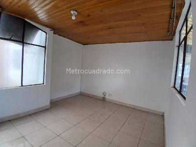 Casa de 5 alcobas en venta en La Europa, Bogotá, 663 m² · foto 13 de 13
