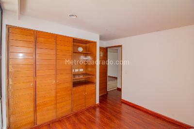Apartamento de 2 alcobas en arriendo en Santa Barbara, Bogotá, 77 m² · foto 8 de 20