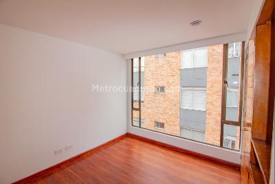 Apartamento de 2 alcobas en arriendo en Santa Barbara, Bogotá, 77 m² · foto 9 de 20