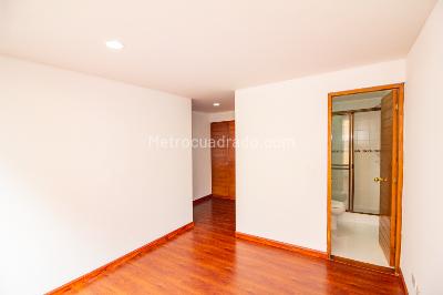 Apartamento de 2 alcobas en arriendo en Santa Barbara, Bogotá, 77 m² · foto 13 de 20