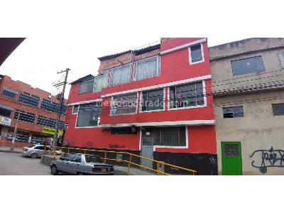 Casa de 5 alcobas en venta en Bellisca, Funza, 410 m² · foto 2 de 20