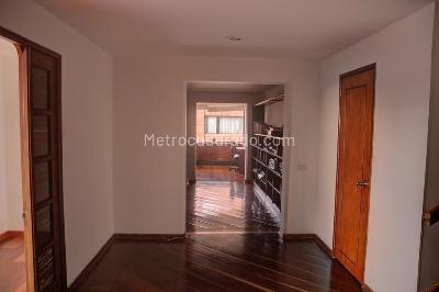Apartamento en venta en Las Rosales, Bogotá · foto 6 de 16