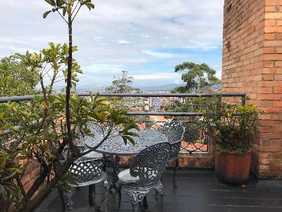 Apartamento de 4 alcobas en venta en Los Rosales, Bogotá, 310 m² · foto 7 de 19
