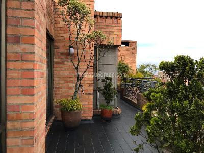 Apartamento de 4 alcobas en venta en Los Rosales, Bogotá, 310 m² · foto 9 de 19